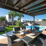 Beautiful Lanzarote 3 Bedrooms Irlanda Private Pool & Only 400m From The Sea * Playa Blanca (Lanzarote)
