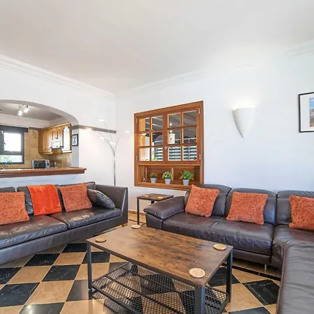Beautiful Lanzarote 3 Bedrooms Irlanda Private Pool & Only 400m From The Sea Playa Blanca